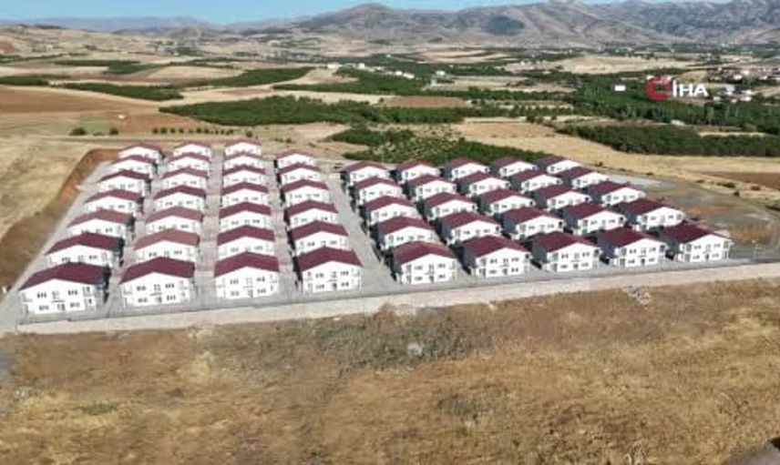 Ahbap Derneği, depremzedelere ev yapma sözünü tutmadı