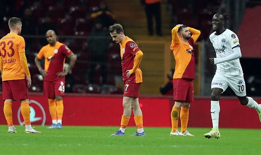 Ahmet Çakar Galatasaray'ın Kasımpaşa Mağlubiyeti Sonrası Dikkat Çeken Açıklamalar Yaptı!