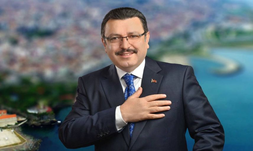 Ahmet Metin Genç kimdir, nereli ve kaç yaşında? AK Parti Trabzon Büyükşehir Belediye Başkan adayı Ahmet Metin Genç hangi görevlerde bulundu? Ahmet Metin Genç biyografisi ve siyasi kariyeri