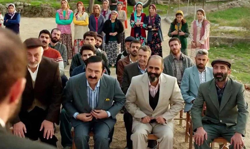 Aile Hükümeti film konusu ve oyuncuları