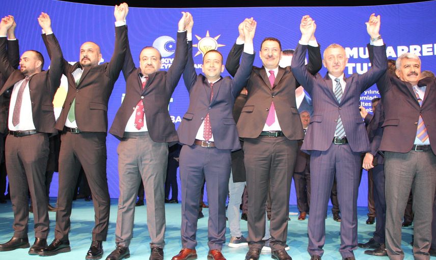 AK Parti Kocaeli'deki ilçe belediye başkan adaylarını açıkladı: Bu şehri asla teslim etmeyeceğiz. İşte tam liste!