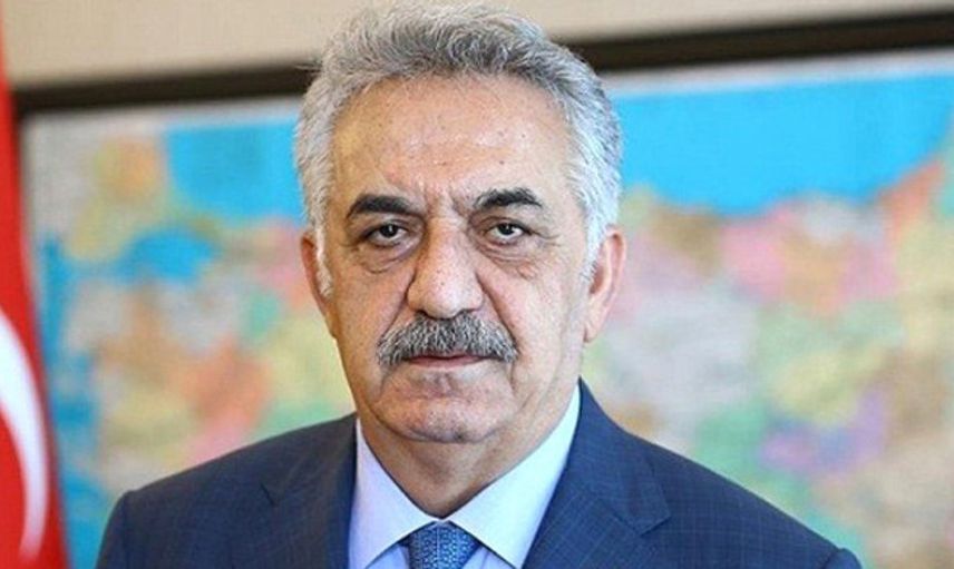 Hayati Yazıcı Kimdir?