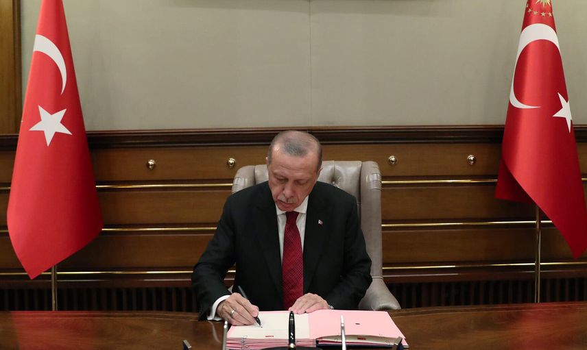 AK Parti seçim hamlesi: Beş başkan görevlerinden alındı