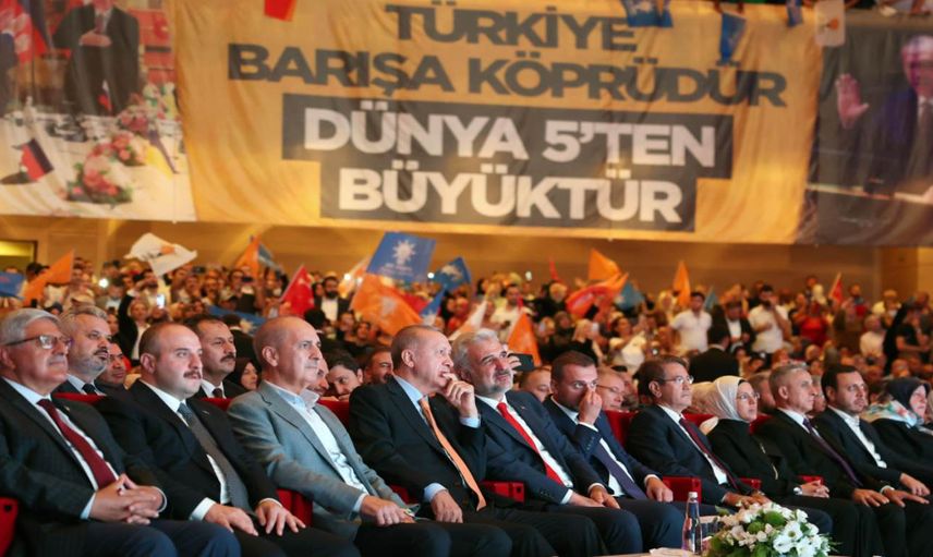 AK Parti seçim mesaisine başladı: 4 aşamalı plan hayata geçirilecek