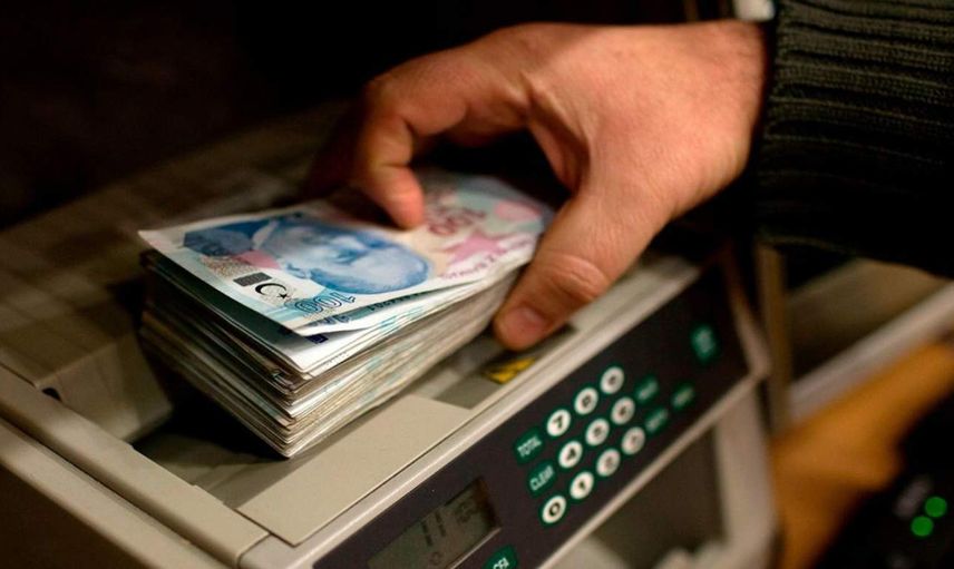 AK Parti’den beklenen açıklama yapıldı: Memur ve emekli maaşına ne kadar zam olacak?