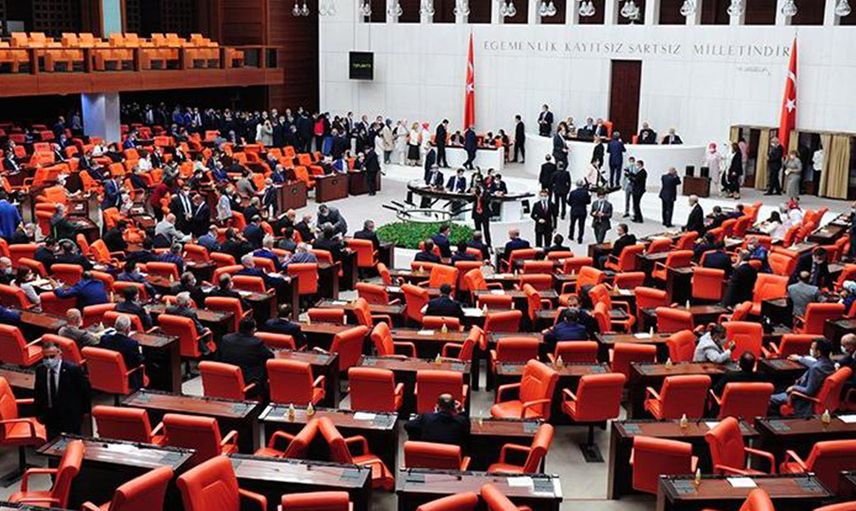 AK Parti'den Yeni Torba Yasa Teklifi: Ekonomik Düzenlemeler İçeriyor
