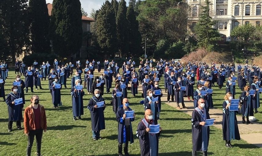 Boğaziçi Üniversitesi'nde Akademisyen Maaşı 9 Bin 416 Liraya Yükseldi!