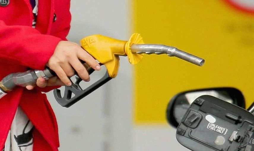 Akaryakıt fiyatları son dakika: 1 Ocak Pazar benzine motorine zam var mı? Akaryakıtta indirim yapılacak mı?