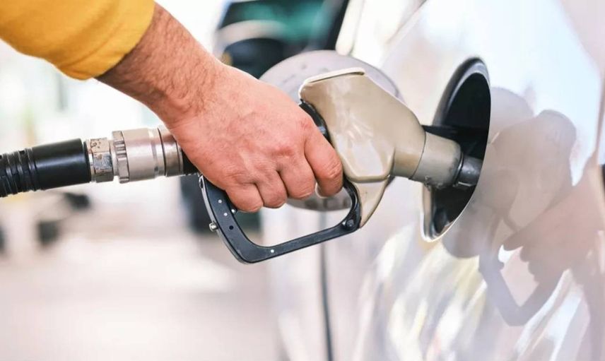Akaryakıt fiyatlarında indirimler peş peşe geldi: Benzin ve motorinde fiyatları değişti! 17 Kasım Perşembe akaryakıt fiyatları