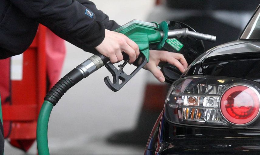 Akaryakıt fiyatlarından yeni müjde: Benzine bir indirim daha! Yarın pompaya yansıyacak
