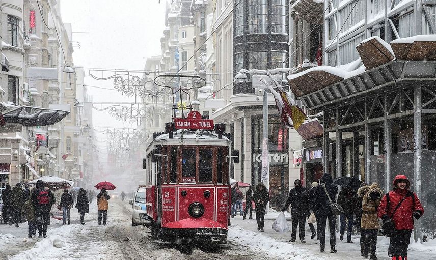 AKOM’dan İstanbullura kar uyarısı! Pazartesi’den itibaren etkisini gösterecek!