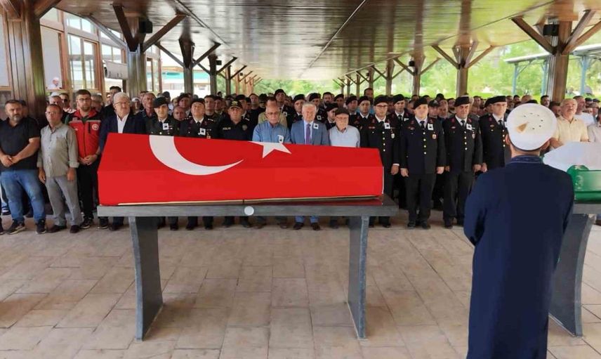 Aksaray'da Kıbrıs gazisi İlyas Çal askeri törenle son yolculuğuna uğurlandı