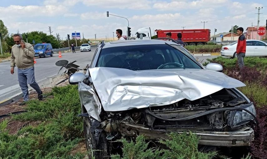 Aksaray’da Trafik Kazasında 3 Kişi Yaralandı