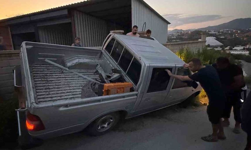 Alanya’da ehliyetsiz sürücünün neden olduğu trafik kazasında 2 kişi yaralandı