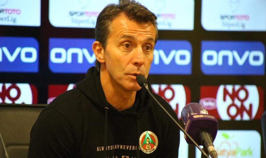 Alanyaspor'da Bülent Korkmaz, Yeni Malatyaspor Galibiyetinin Ardından Açıklamalarda Bulundu