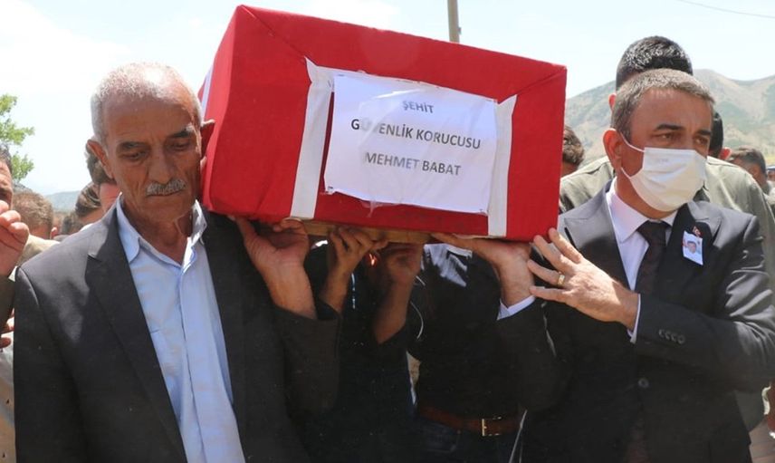 Alçak Terör Örgütü Siirt'te Güvenlik Güçlerine Saldırdı! Köy Koruyucusu Mehmet Babat Son Yolculuğuna Uğurlandı