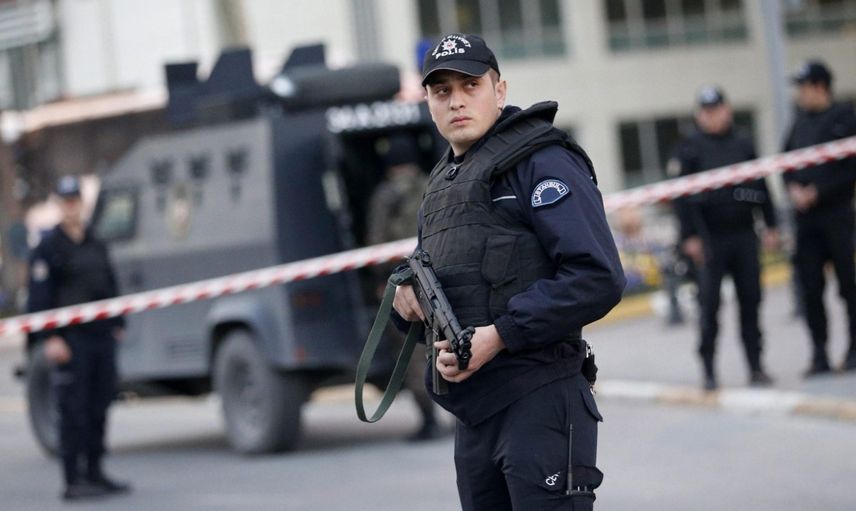 Ali Yerlikaya paylaştı: Çember-17 operasyonlarında 2 bin 756 kişi yakalandı!