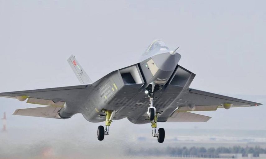 Alman medyası KAAN’ı manşetlerine taşıdı: ‘F-16 savaş uçağının yerini alacak’