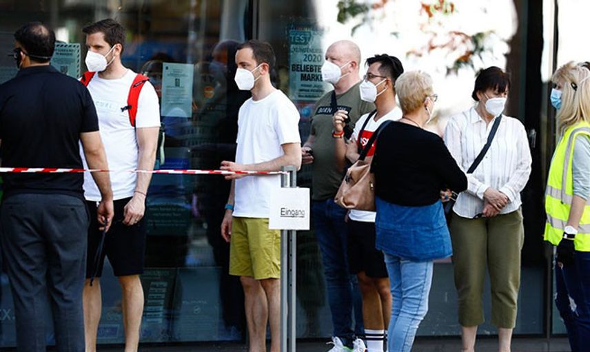Almanya Aşı Olanları Tedbirlerden Muaf Tuttu