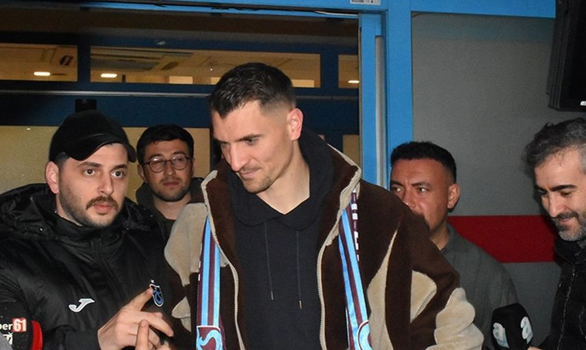Almanya'dan Trabzon'a geliyor! Dortmund'un sağ beki Meunier adım adım Bordo Mavililer'e doğru