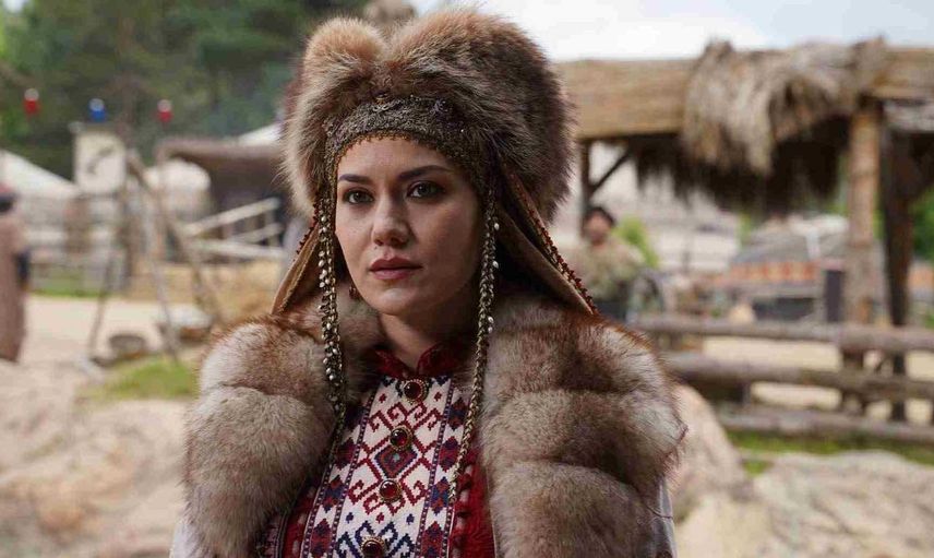 Alparslan Büyük Selçuklu Akça Hatun öldü mü? Fahriye Evcen Alparslan Büyük Selçuklu dizisinden ayrıldı mı, neden ayrılıyor?