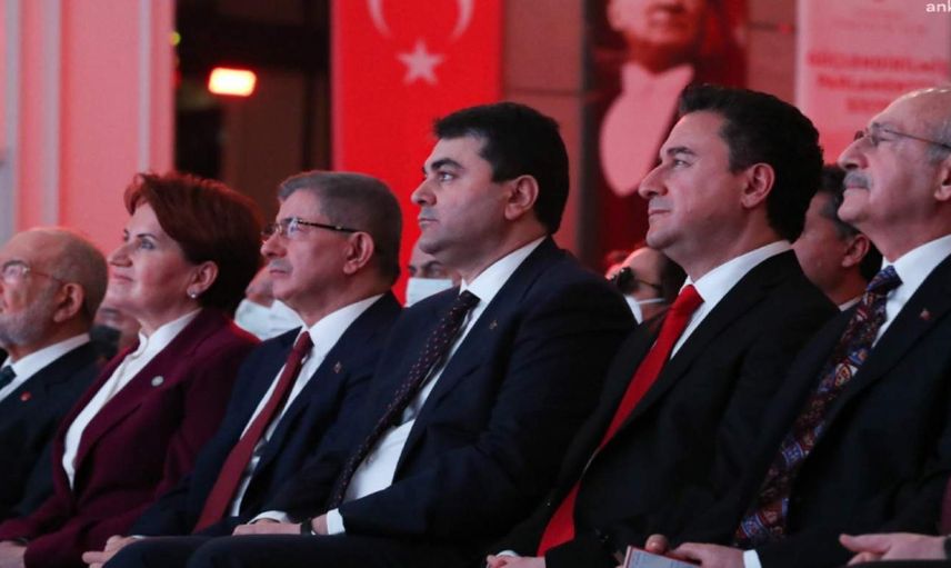 Yedili masada milletvekili krizi: Babacan ikna edilmeye çalışılıyor