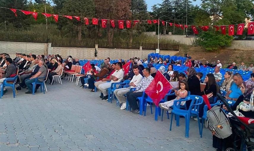 Altıntaş’ta 15 Temmuz demokrasi ve milli birlik günü anma etkinlikleri düzenlendi