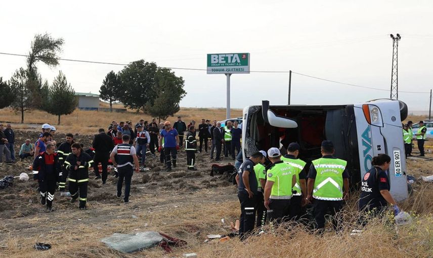 Amasya’da katliam gibi kaza: Çok sayıda ölü ve yaralı var