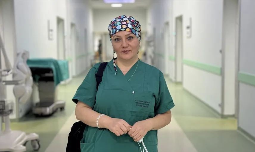 Ameliyathane Çalışmalarını Fotoğrafla Belgeledi