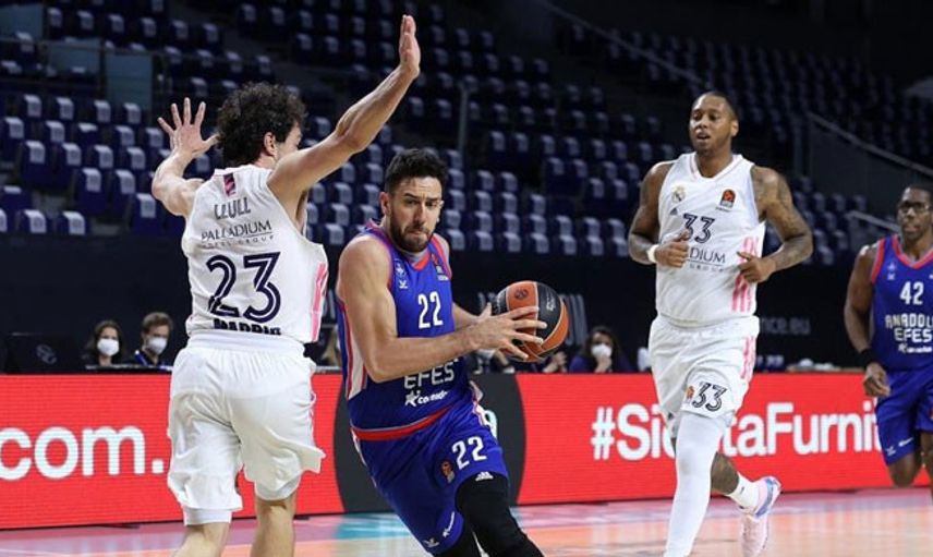 Anadolu Efes Real Madrid'i Ağırlıyor