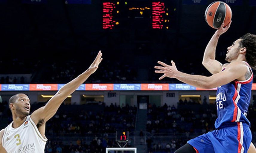 Anadolu Efes Real Madrid'i Yenmeyi Başardı