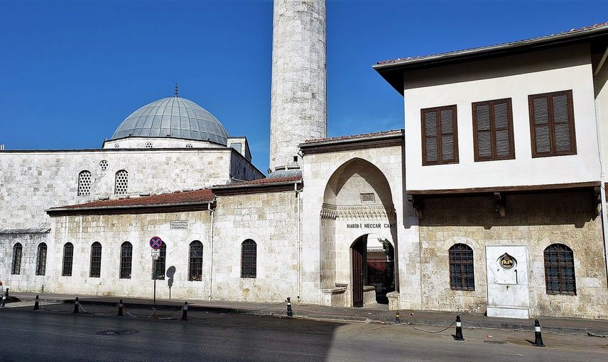 Anadolu’nun ilk camisi yeniden hayat buldu: Habib-i Neccar ibadete açıldı