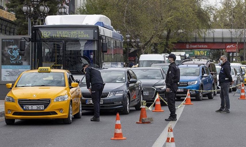 Ankara’da Tam Kapanmanın İlk Günü Yoğun Trafik Oluştu