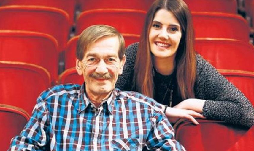 Anneanne Derya Baykal Minik Pera'yı Sevmelere Doyamadı! Torununun Fotoğrafına Nazar Boncukları Yağdı