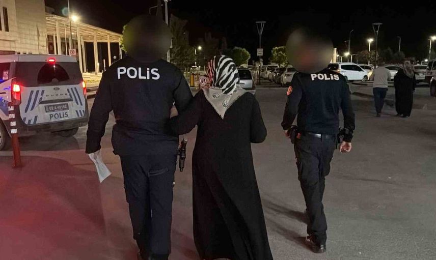 Anneler Günü'nde Şiddet Olayı: 80 Yaşındaki Anne Hastaneye Kaldırıldı