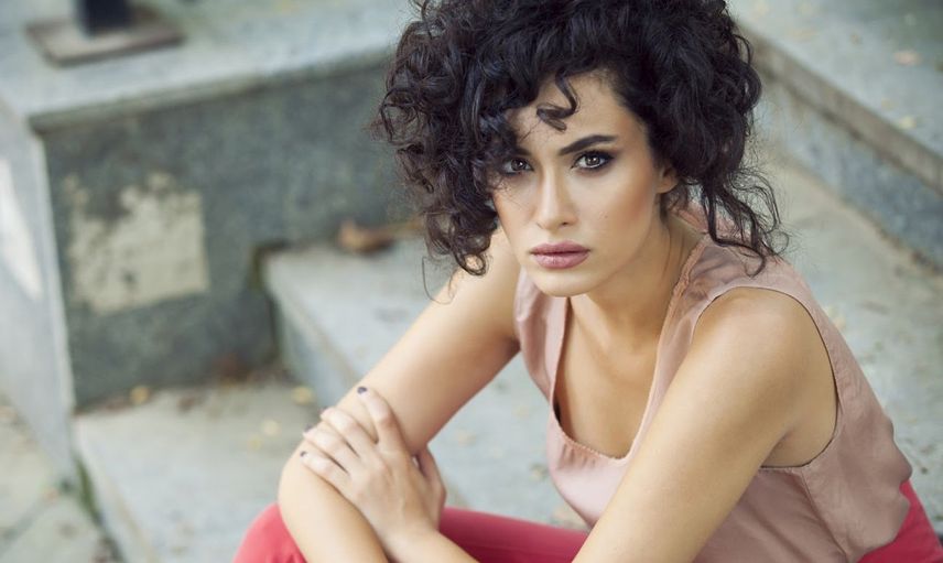 Annemizi Saklarken'in Handan'ı Hande Doğandemir Yeni Aşka Yelken Açtığı Sevgilisi Onur Tuna Hakkında İlk Kez Konuştu!