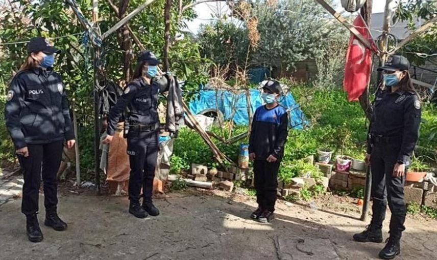 Annesi Cezaevindeki Kızın Polislik Hayali Gerçek Oldu