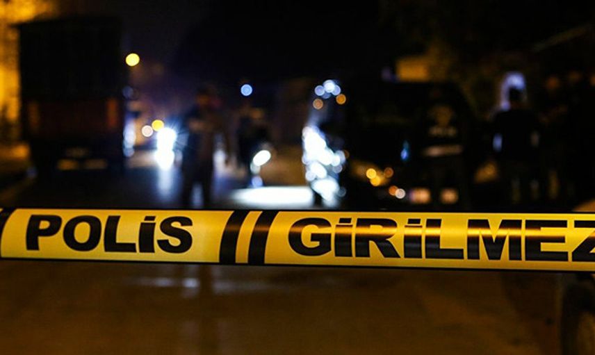 Annesini Bıçaklayarak Öldürüp Valize Koydu