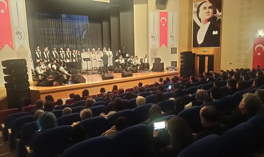 Antakya Medeniyetler Korosu Osmaniye'de Büyüledi