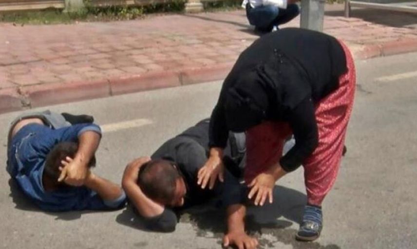 Antalya'da çocukların kavgasına aileler dahil oldu: Sokak ortasında öldüresiye darp edildiler!