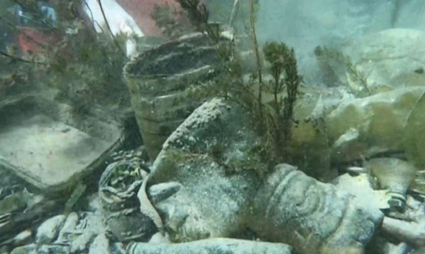 Antalya'da Göletten 1 Kamyon Çöp Çıktı