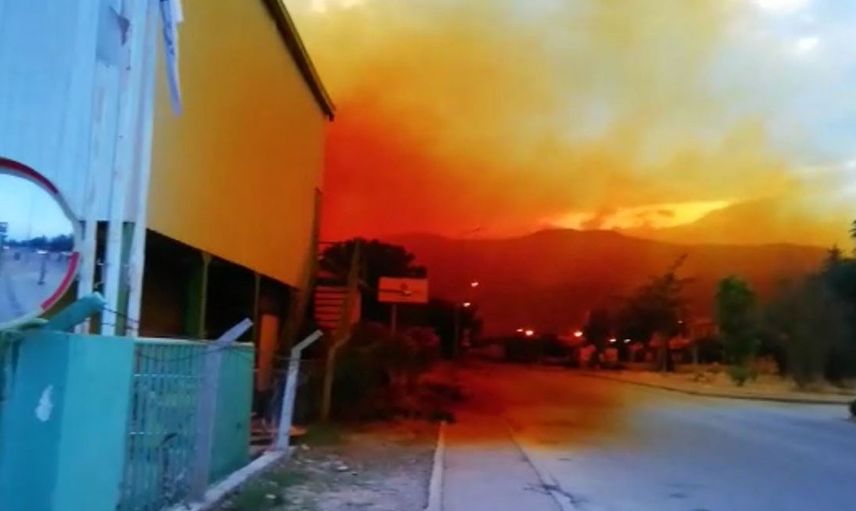 Antalya'da Kimyasal Madde Sızıntısı! Gökyüzü Turuncuya Büründü