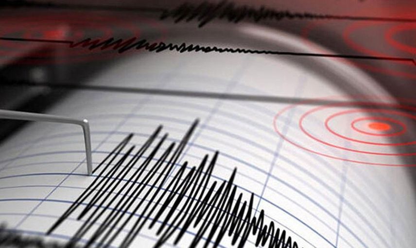 Antalya’da korkutan deprem: Çevre illerde de hissedildi