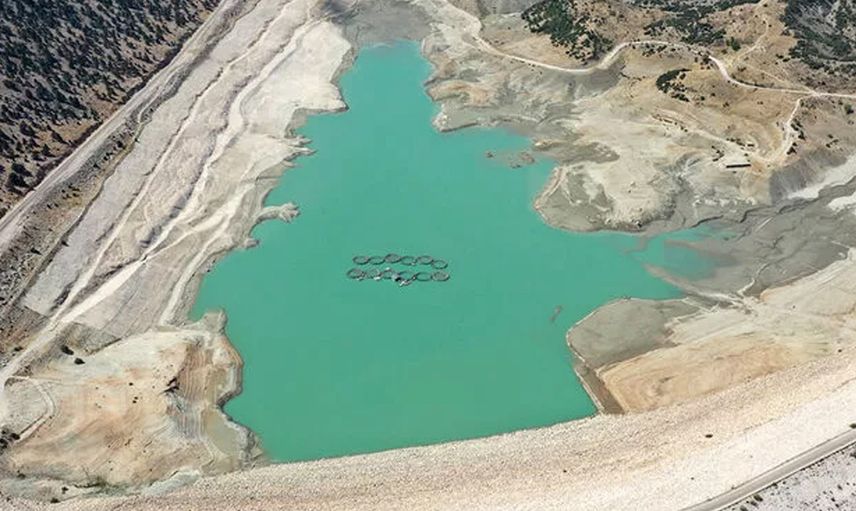 Antalya'da Kuraklık Dolayısıyla Baraj Tarla Görünümü Aldı