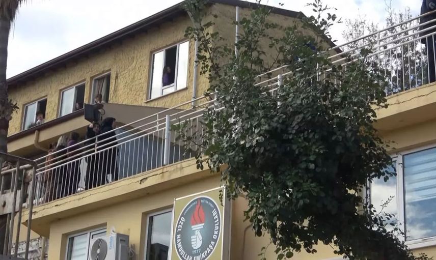 Antalya’daki özel okulda yangın çıktı 3 sınıf küle döndü!