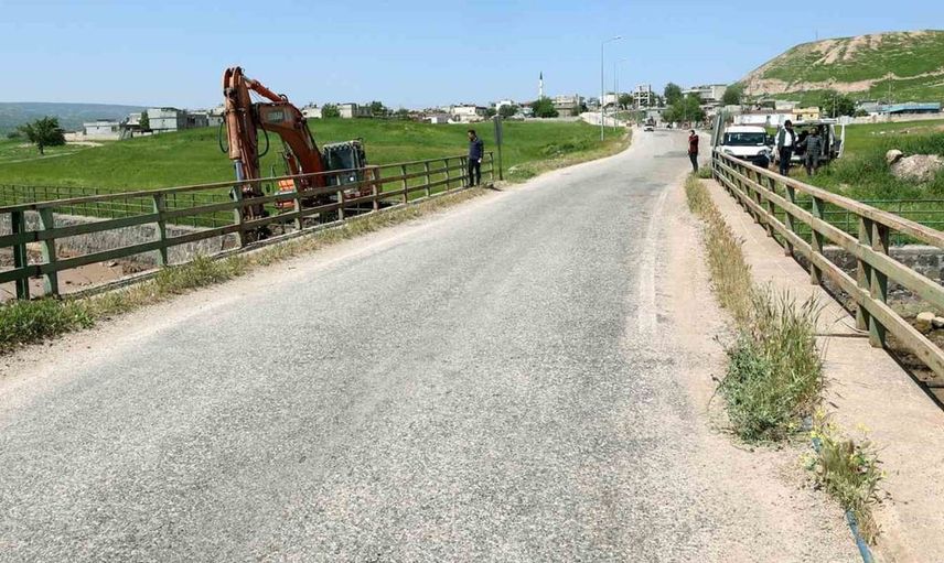 Araban'daki Çapraz Köprü Yenileniyor