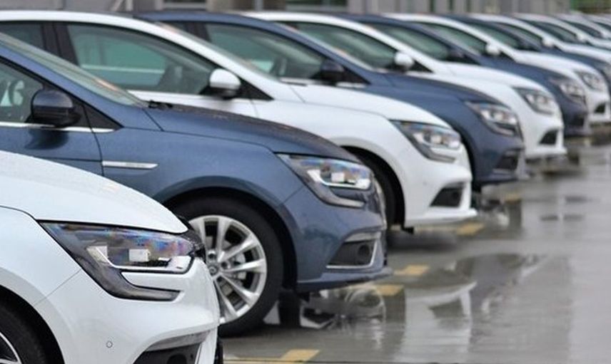Araç alacakları dikkat! Ticaret Bakanlığı açıkladı: 6 ay 6 bin kilometre kısıtlaması süresi uzatıldı