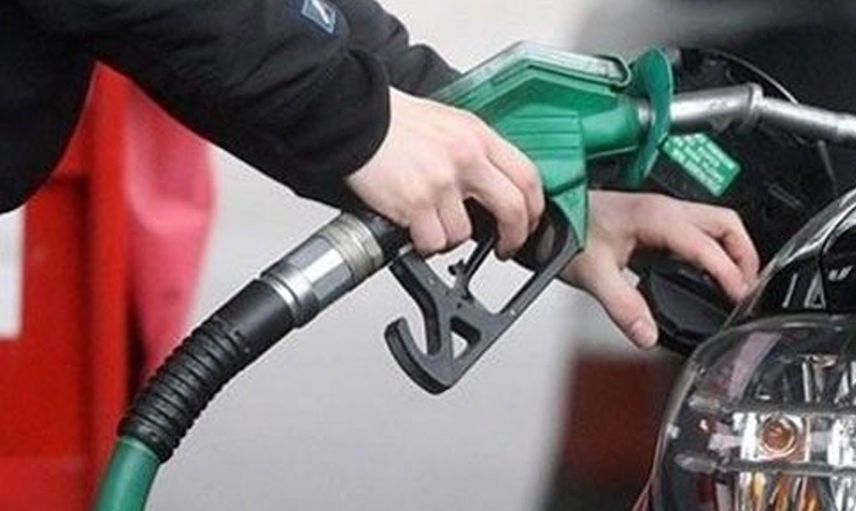 Araç sahipleri dikkat! Akaryakıt fiyatlarında beklenen indirim geldi: Motorin fiyatları düşürüldü!