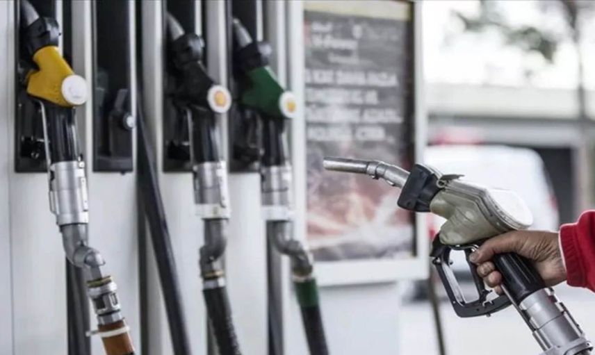 Araç sahipleri gelen zamlarla sarsılıyor: Akaryakıt yeni zam geldi! Motorin litresi 27 liraya dayandı