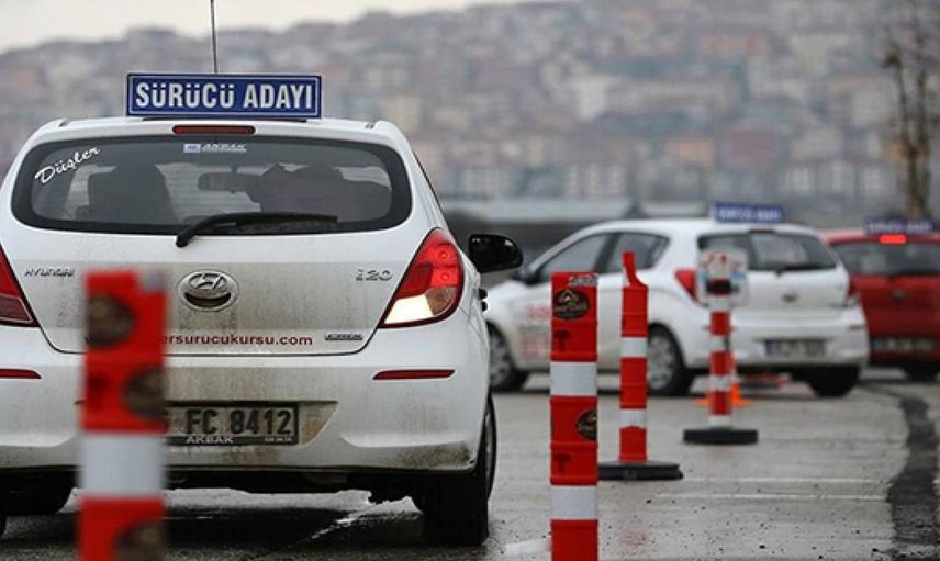 Araç sahiplerini ilgilendiriyor: 2023’te 10 bin lira maliyeti olacak
